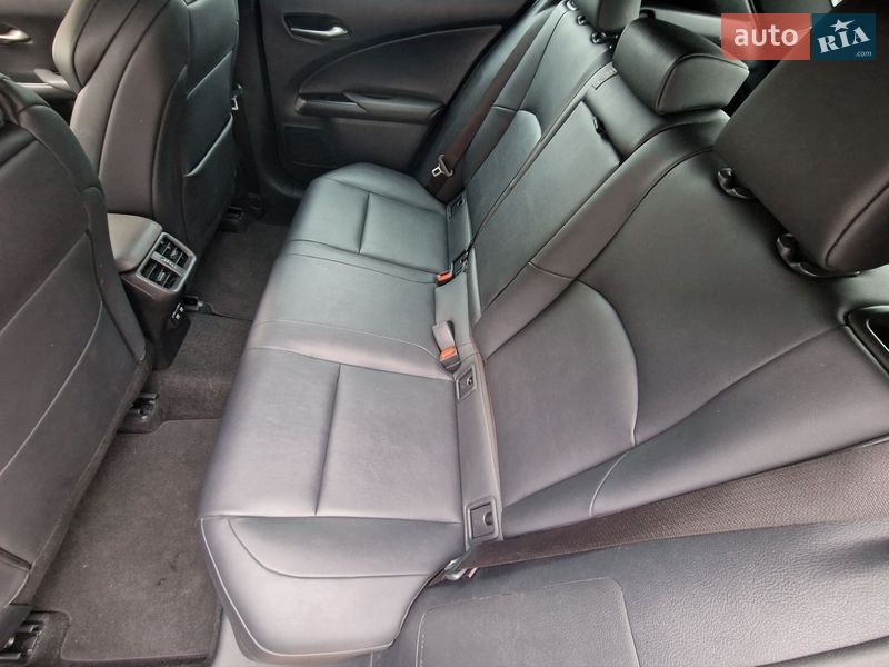 Внедорожник / Кроссовер Lexus UX 2019 в Умани