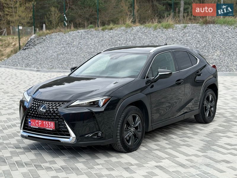 Позашляховик / Кросовер Lexus UX 2023 в Львові