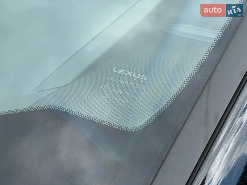 Позашляховик / Кросовер Lexus UX 2023 в Львові