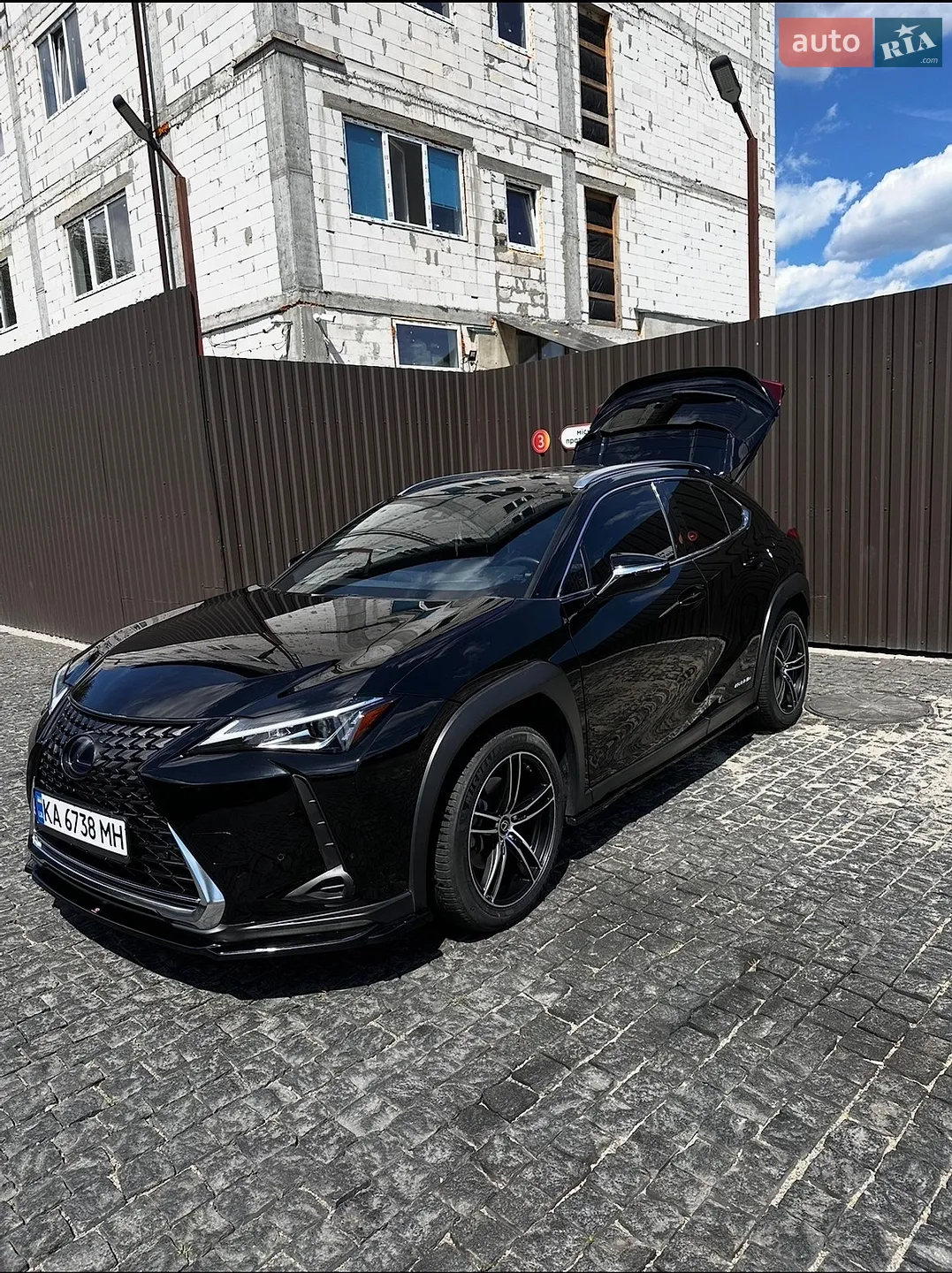 2020 Lexus UX - мініатюра 3