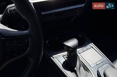 Внедорожник / Кроссовер Lexus UX 2021 в Львове
