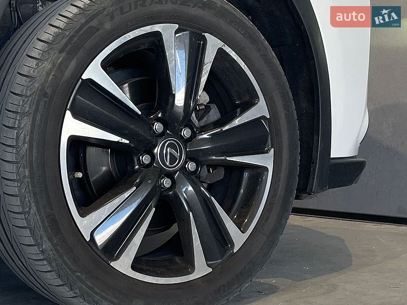 Внедорожник / Кроссовер Lexus UX 2019 в Одессе