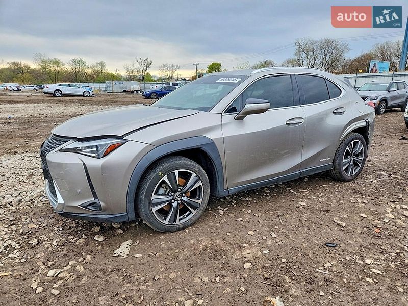 Lexus UX 2019