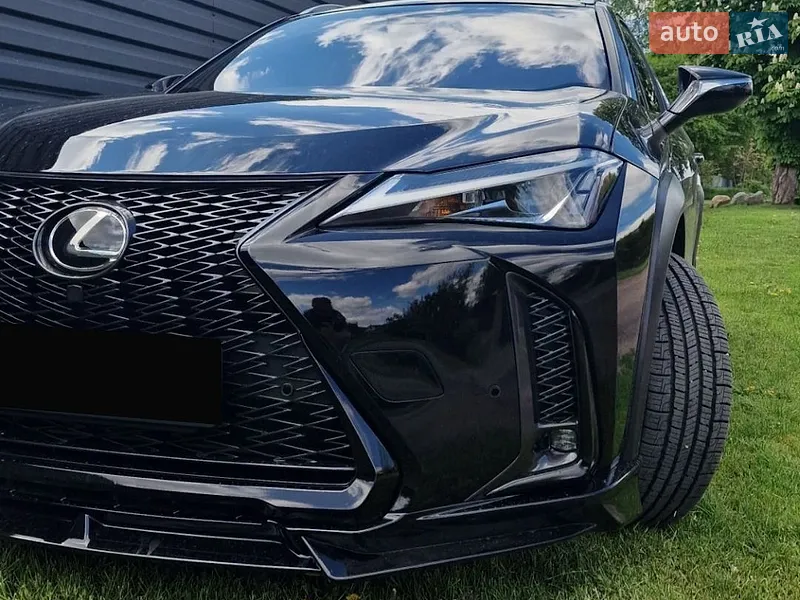 Lexus UX 2019