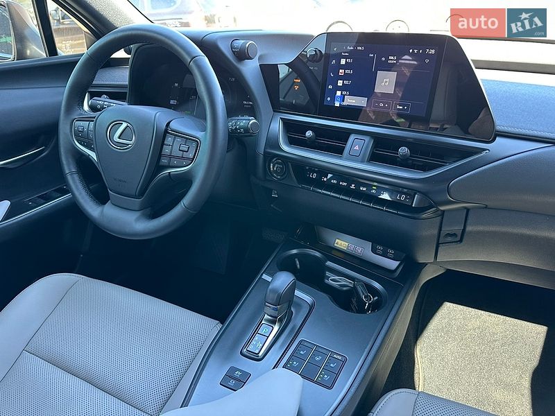 Внедорожник / Кроссовер Lexus UX 2025 в Киеве