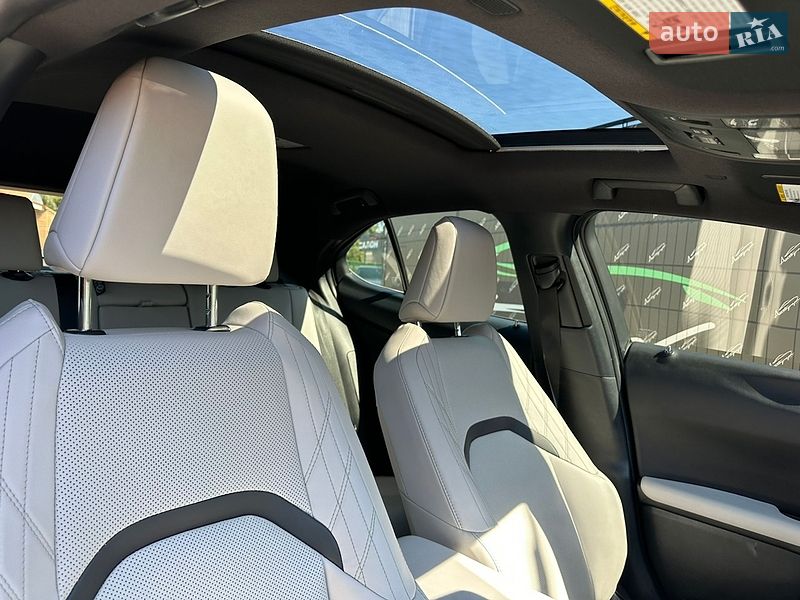 Внедорожник / Кроссовер Lexus UX 2025 в Киеве
