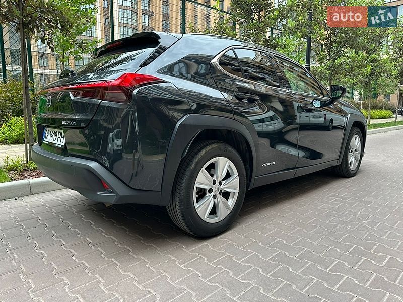 Позашляховик / Кросовер Lexus UX 2021 в Києві