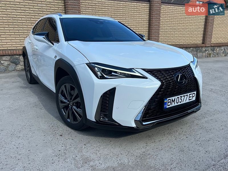 Lexus UX, фото з оголошення