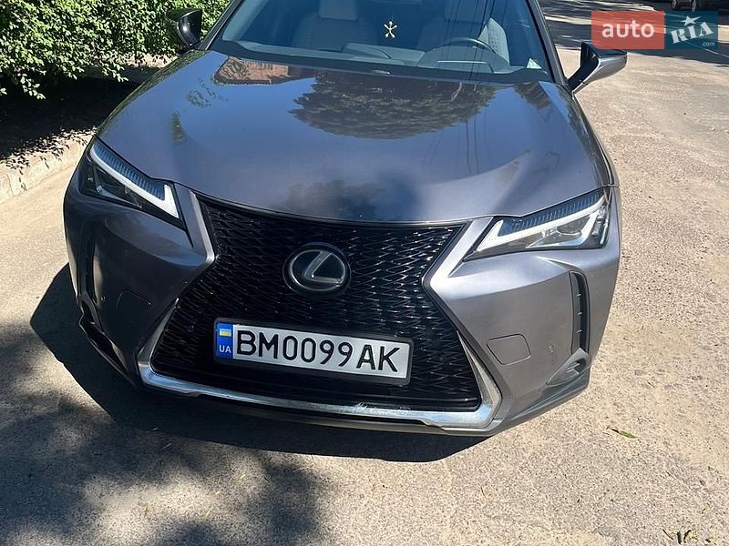 Lexus UX 2020