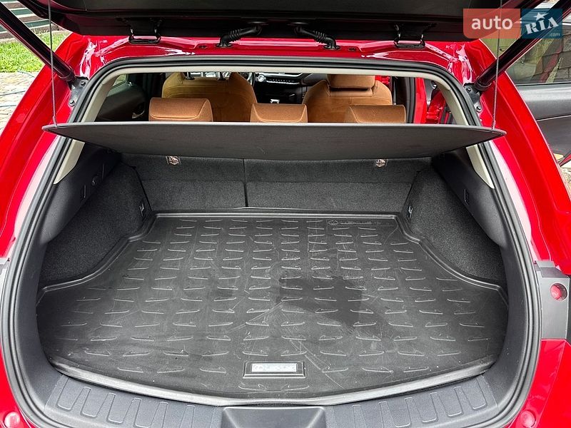 Позашляховик / Кросовер Lexus UX 2019 в Львові
