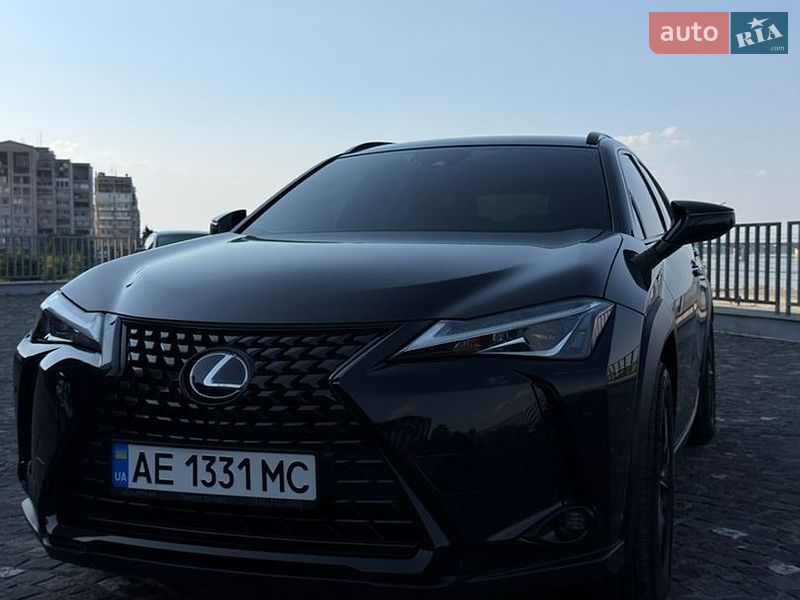 Позашляховик / Кросовер Lexus UX 2020 в Дніпрі