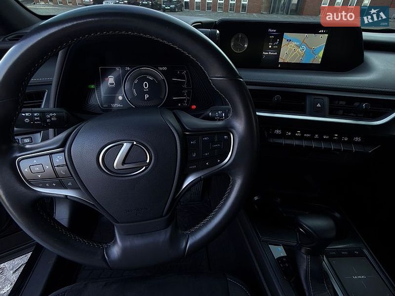 Позашляховик / Кросовер Lexus UX 2020 в Дніпрі