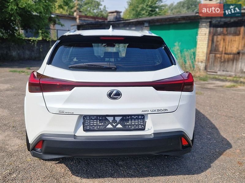 Позашляховик / Кросовер Lexus UX 2025 в Києві фото 10 Позашляховик / Кросовер Lexus UX 2025 в Києві