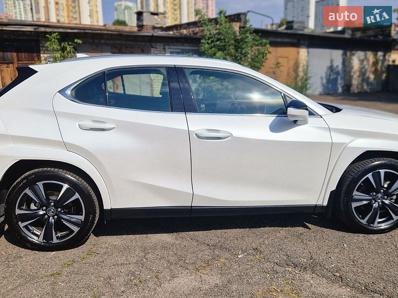 Позашляховик / Кросовер Lexus UX 2025 в Києві фото 13 Позашляховик / Кросовер Lexus UX 2025 в Києві