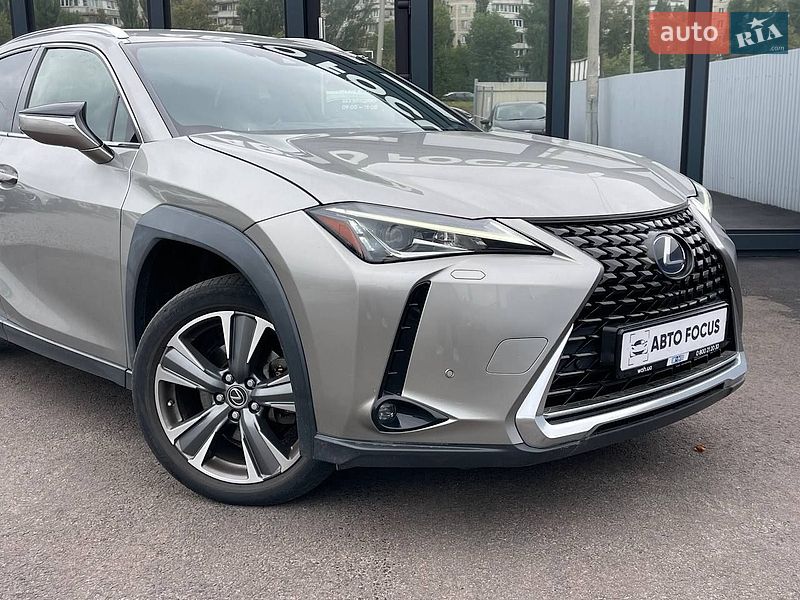 Внедорожник / Кроссовер Lexus UX 2021 в Киеве