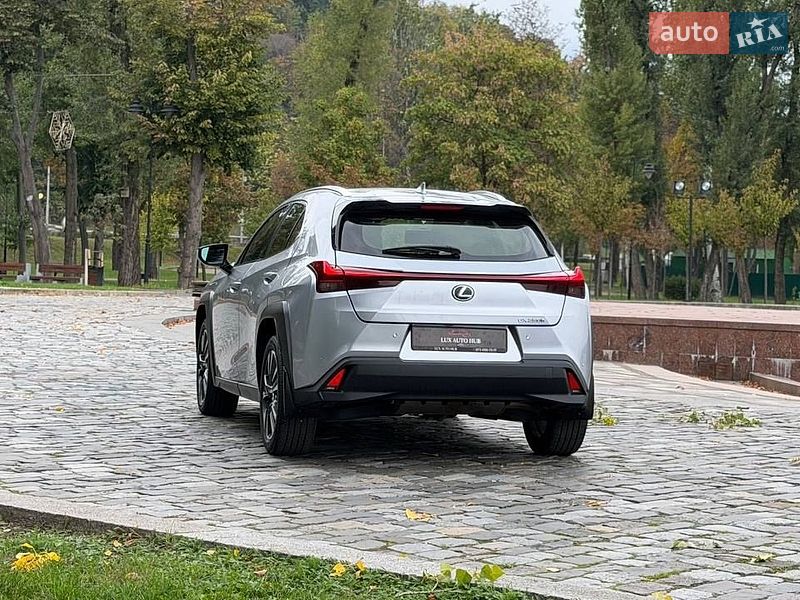 Позашляховик / Кросовер Lexus UX 2023 в Києві