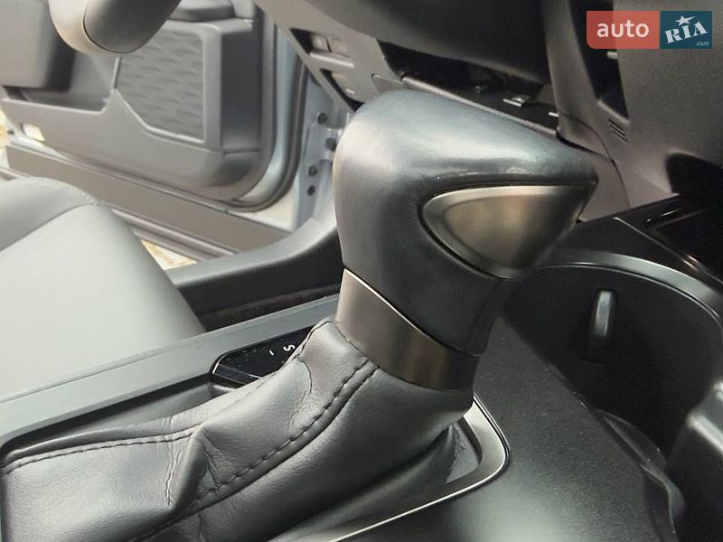Позашляховик / Кросовер Lexus UX 2023 в Києві