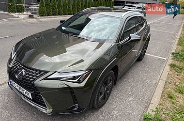 Внедорожник / Кроссовер Lexus UX 2020 в Киеве