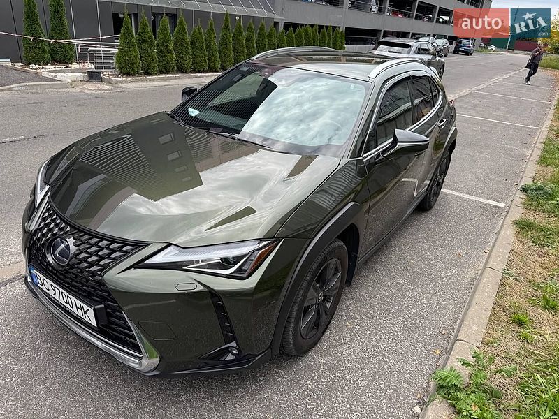 Внедорожник / Кроссовер Lexus UX 2020 в Киеве