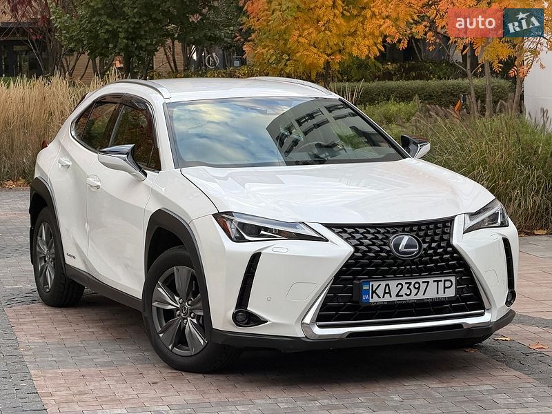 Внедорожник / Кроссовер Lexus UX 2020 в Киеве