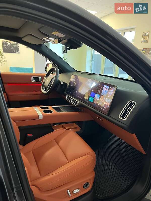 Позашляховик / Кросовер Li Auto L6 2024 в Києві