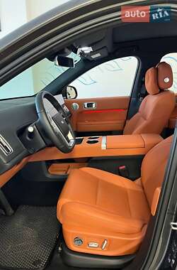 Внедорожник / Кроссовер Li Auto L6 2024 в 