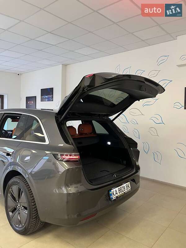 Позашляховик / Кросовер Li Auto L6 2024 в Києві