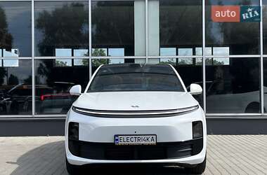 Внедорожник / Кроссовер Li Auto L6 2024 в 