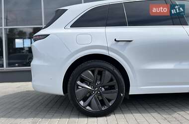 Внедорожник / Кроссовер Li Auto L6 2024 в 