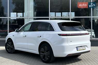 Внедорожник / Кроссовер Li Auto L6 2024 в 