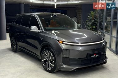 Внедорожник / Кроссовер Li Auto L6 2024 в Одессе