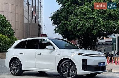 Внедорожник / Кроссовер Li Auto L6 2025 в Одессе