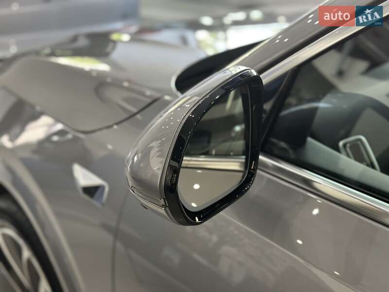 Внедорожник / Кроссовер Li Auto L7 2025 в Одессе