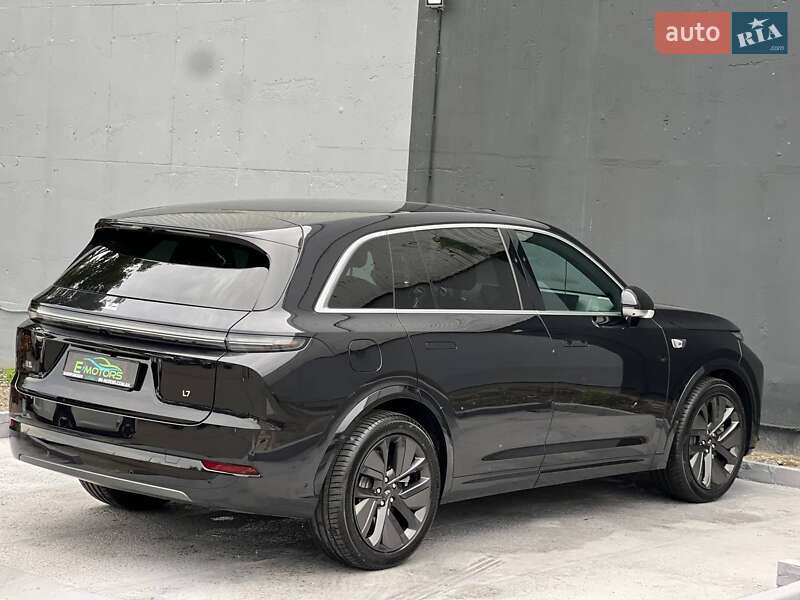 Позашляховик / Кросовер Li Auto L7 2024 в Києві