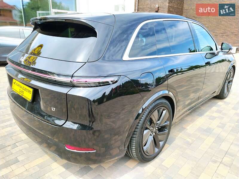 Позашляховик / Кросовер Li Auto L7 2024 в Києві