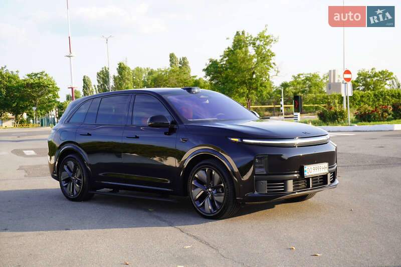 Внедорожник / Кроссовер Li Auto L7 2024 в Одессе