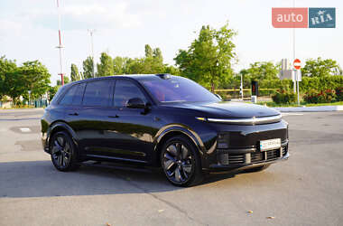 Внедорожник / Кроссовер Li Auto L7 2024 в 