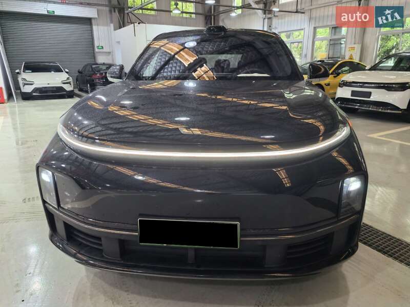 Внедорожник / Кроссовер Li Auto L7 2024 в Киеве