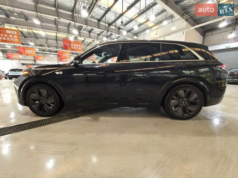 Внедорожник / Кроссовер Li Auto L7 2024 в Киеве