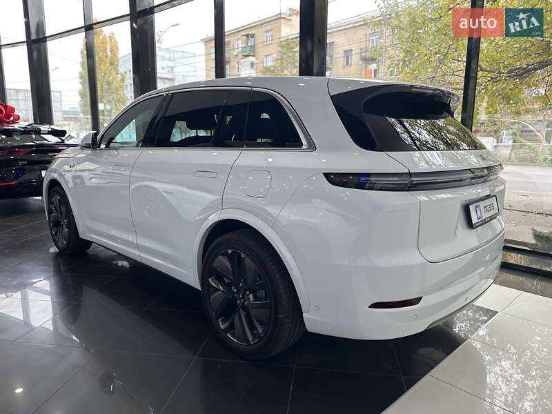 Позашляховик / Кросовер Li Auto L7 2024 в Одесі