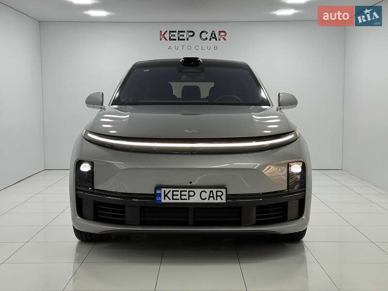 Внедорожник / Кроссовер Li Auto L7 2025 в Одессе
