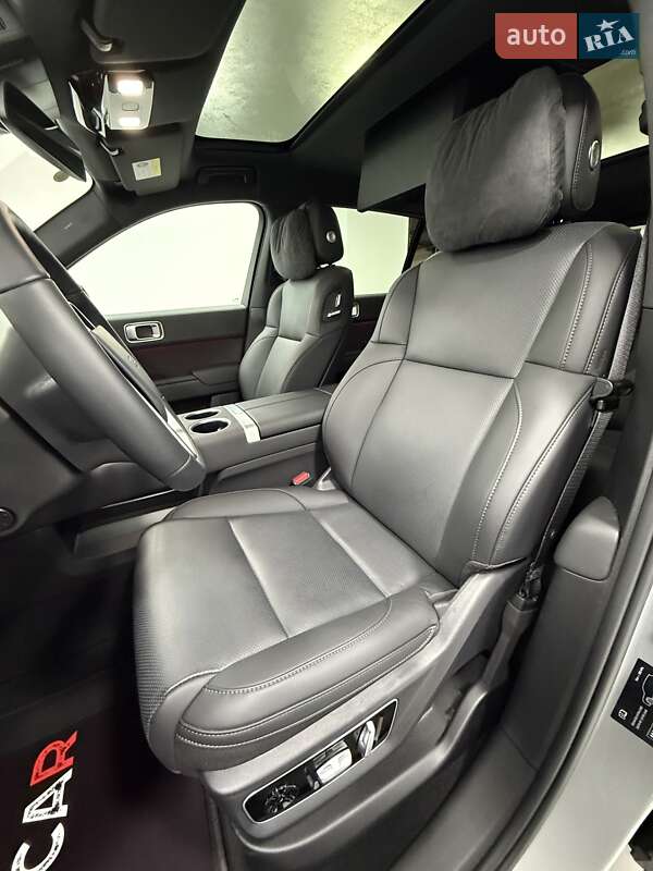 Внедорожник / Кроссовер Li Auto L7 2025 в Одессе