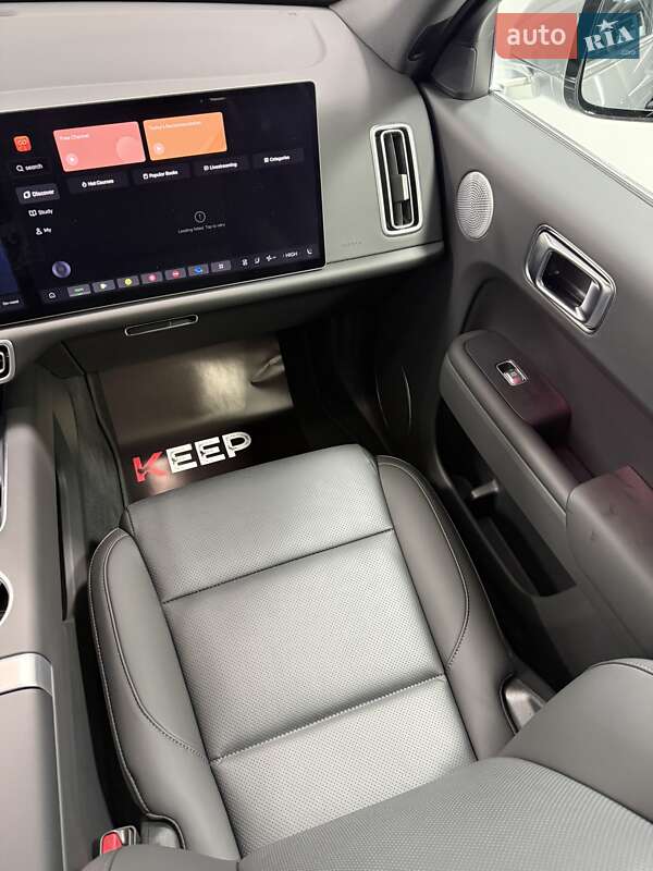 Внедорожник / Кроссовер Li Auto L7 2025 в Одессе