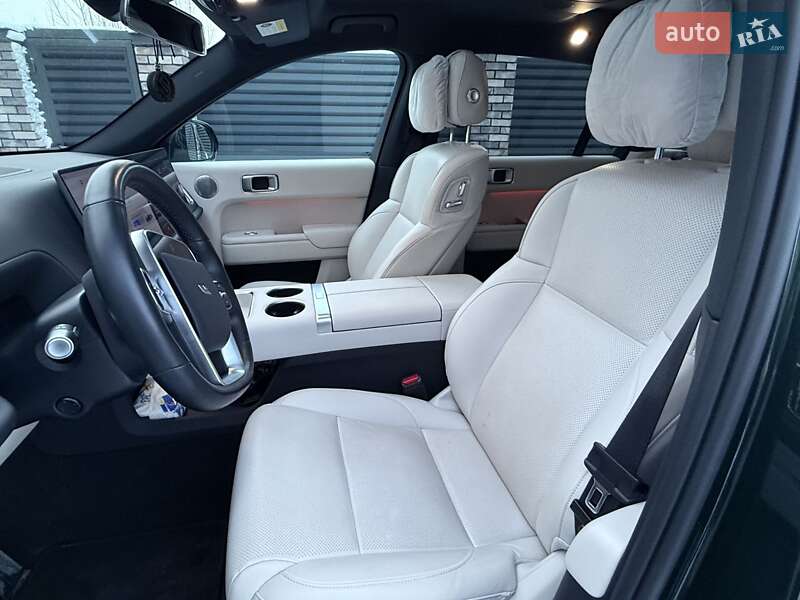 Внедорожник / Кроссовер Li Auto L7 2024 в Обухове фото 17 Внедорожник / Кроссовер Li Auto L7 2024 в Обухове