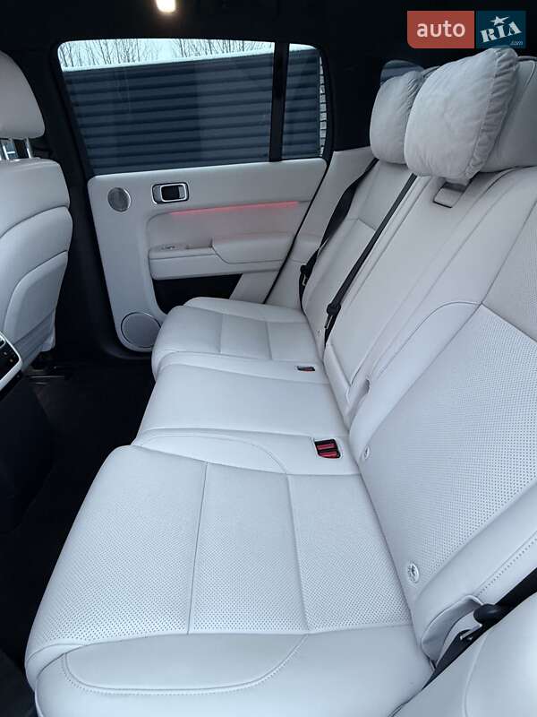 Внедорожник / Кроссовер Li Auto L7 2024 в Обухове фото 20 Внедорожник / Кроссовер Li Auto L7 2024 в Обухове