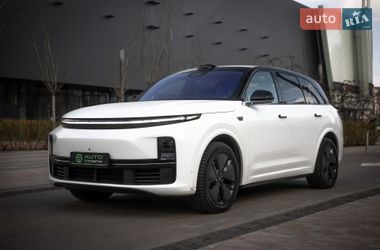 Внедорожник / Кроссовер Li Auto L7 2025 в Киеве