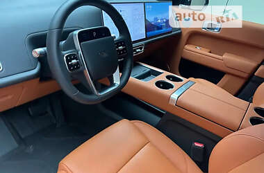 Седан Li Auto L9 2024 в 