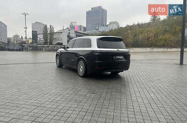 Внедорожник / Кроссовер Li Auto L9 2023 в Киеве