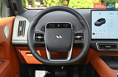 Внедорожник / Кроссовер Li Auto L9 2025 в 