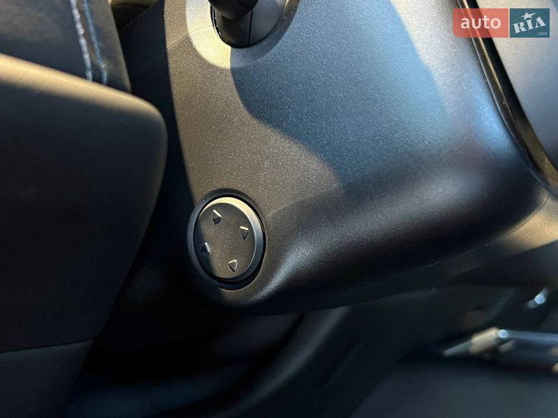 Внедорожник / Кроссовер Li Auto L9 2024 в Киеве фото 46 Внедорожник / Кроссовер Li Auto L9 2024 в Киеве